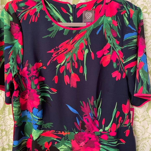 NWT Vince Camuto Floral Print Dress - Picture 5 of 8